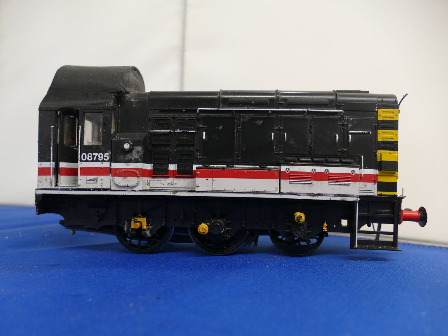 Dapol Gauge "O" Class 08 Intercity Shunter (used)