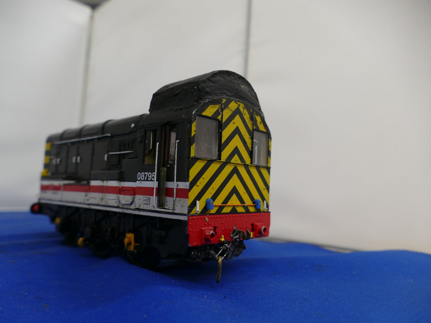 Dapol Gauge "O" Class 08 Intercity Shunter (used)