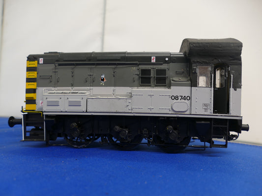 Dapol Gauge "O" Class 08  Shunter (used)
