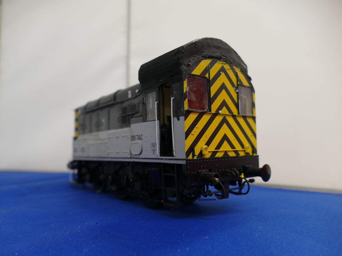 Dapol Gauge "O" Class 08  Shunter (used)