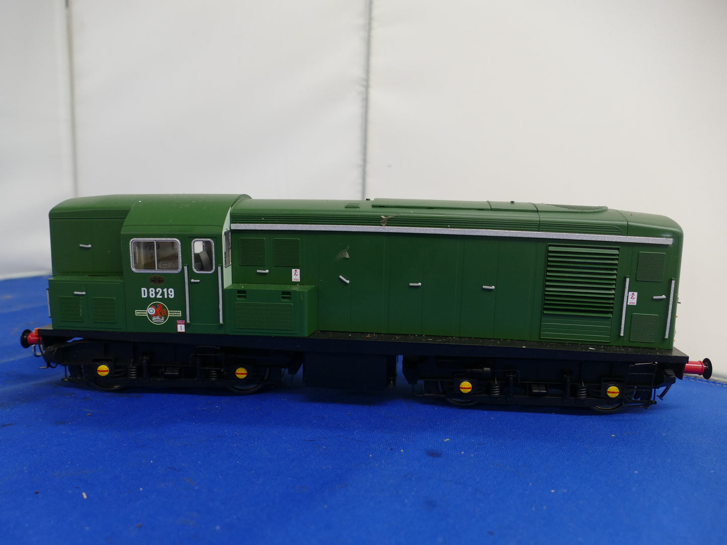 EFE Gauge "O" Class 15 D8219 BR Green (used)