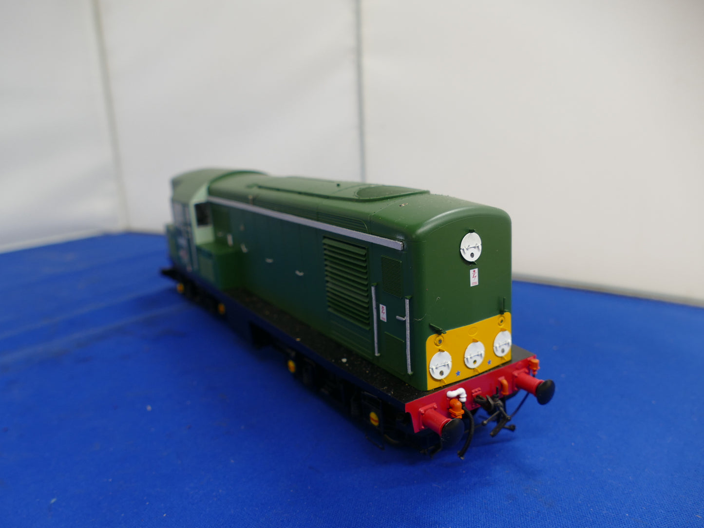EFE Gauge "O" Class 15 D8219 BR Green (used)