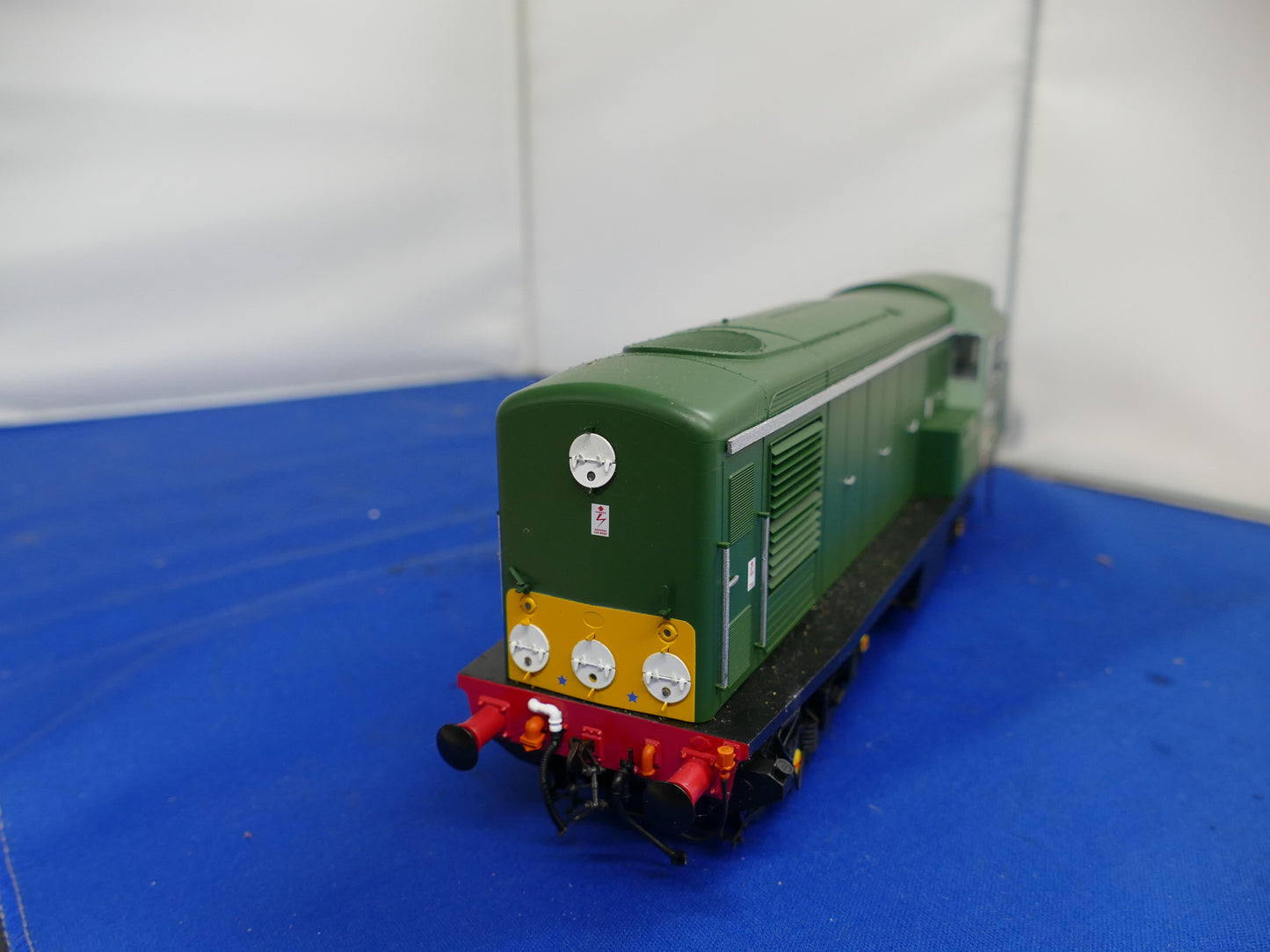 EFE Gauge "O" Class 15 D8219 BR Green (used)