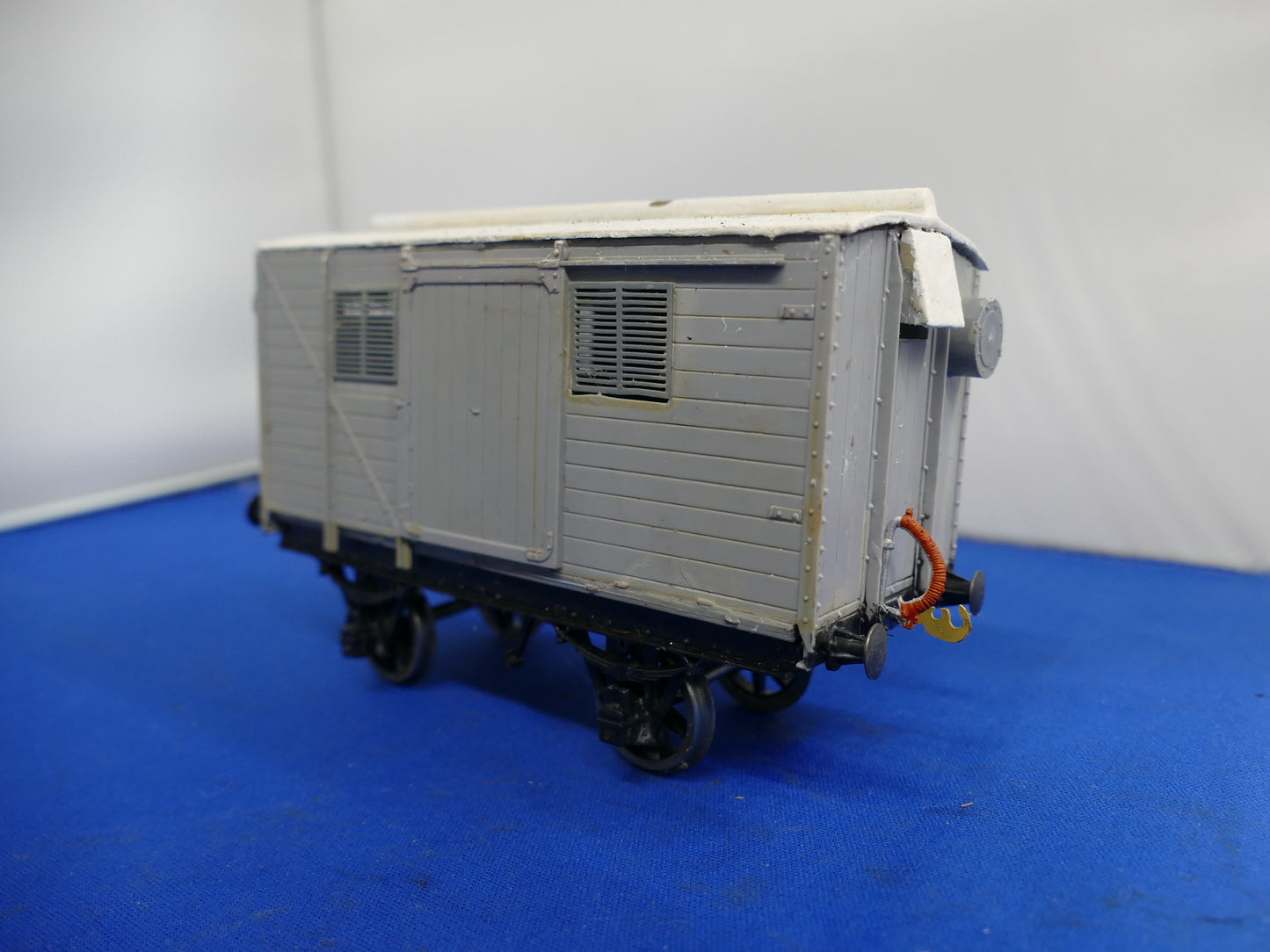 "O" Gauge Grey Box Van (used)