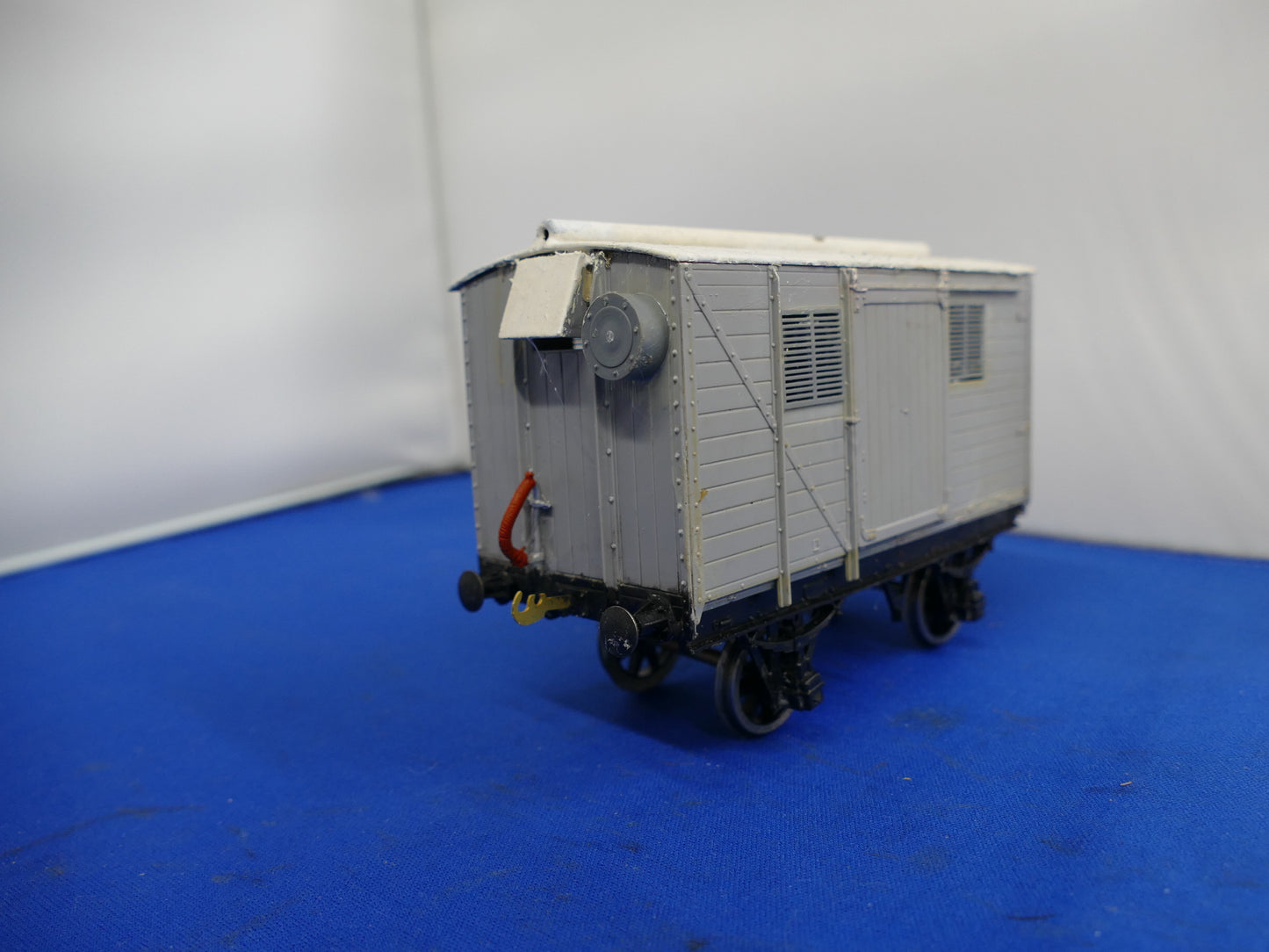 "O" Gauge Grey Box Van (used)