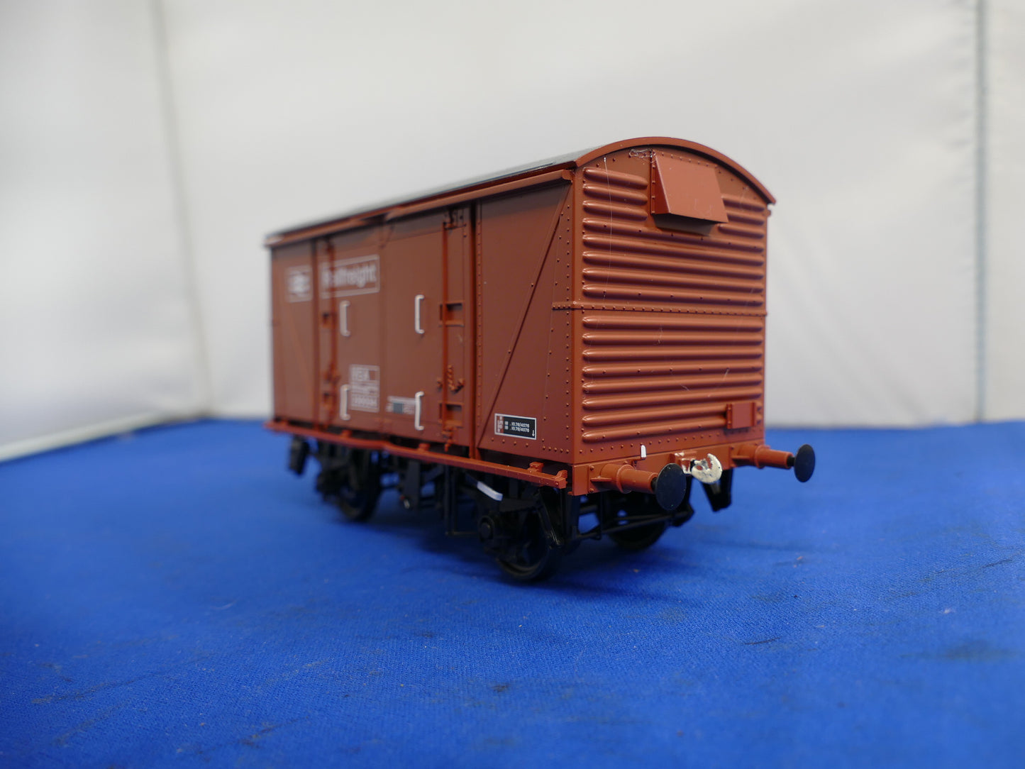 "O" Gauge Dapol BR RailFreight Box Van (used)