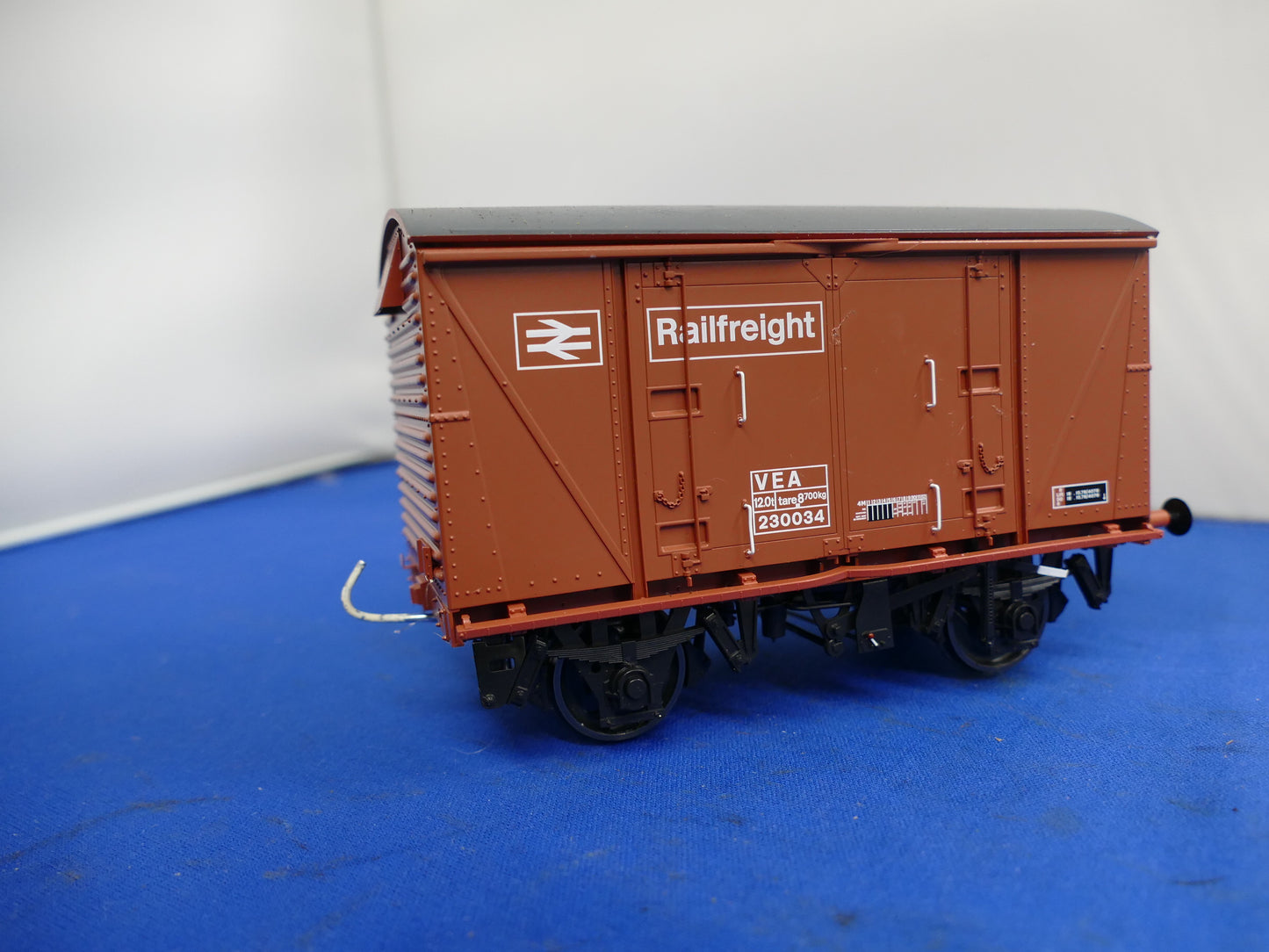 "O" Gauge Dapol BR RailFreight Box Van (used)