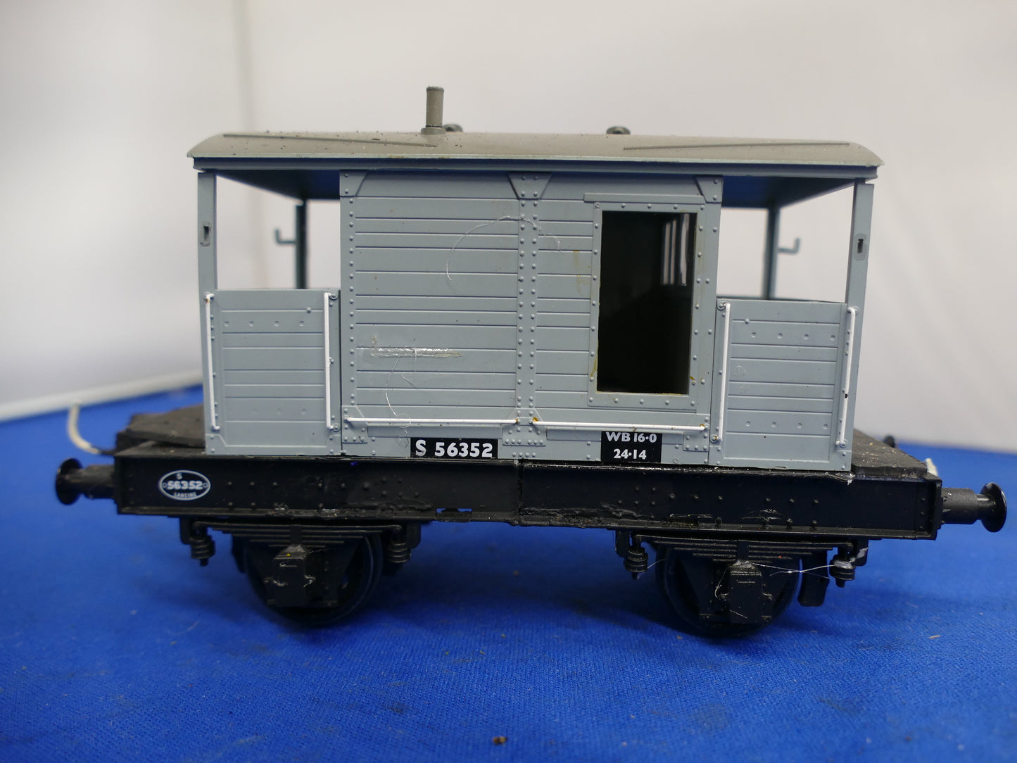"O" Gauge Dapol Brake Van (used)