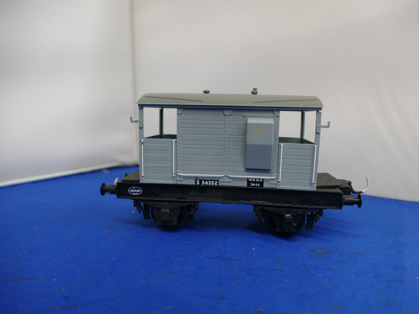 "O" Gauge Dapol Brake Van (used)