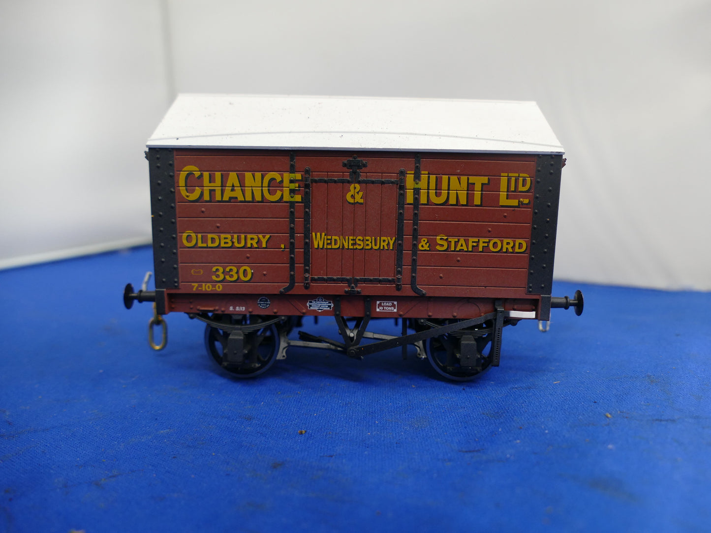 "O" Gauge Dapol Salt Van "Chance & Hunt" (used)