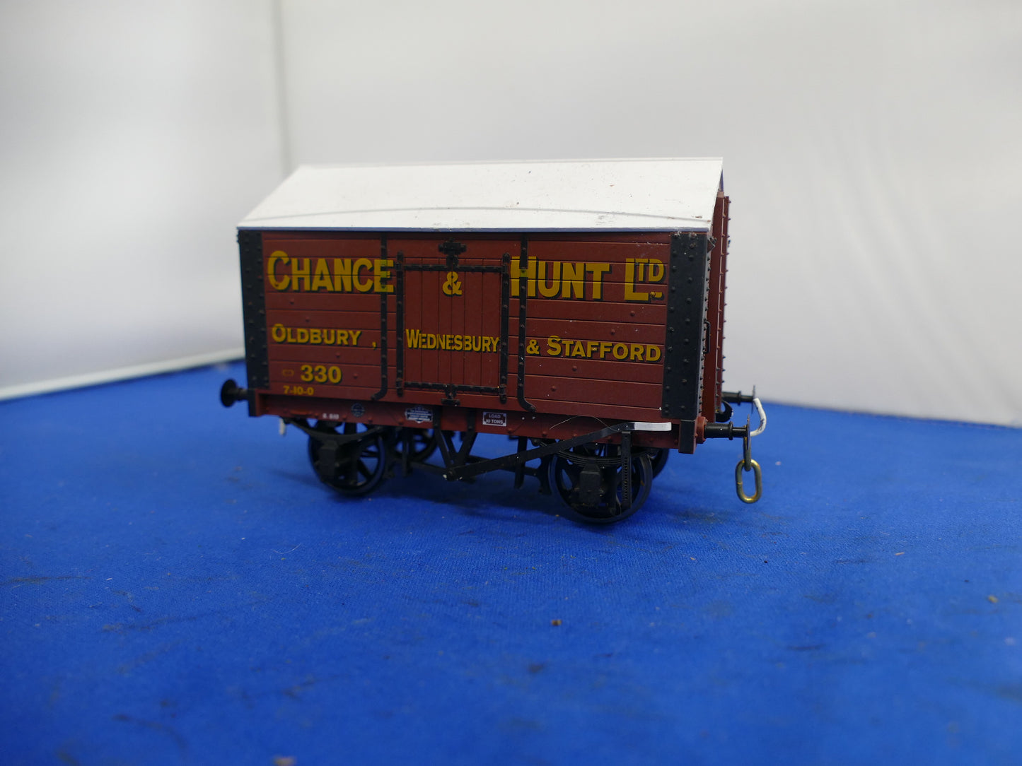 "O" Gauge Dapol Salt Van "Chance & Hunt" (used)