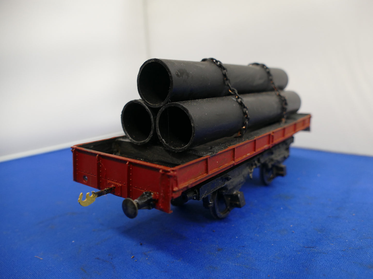 "O" Gauge Flatbed with Pipe Load (used)