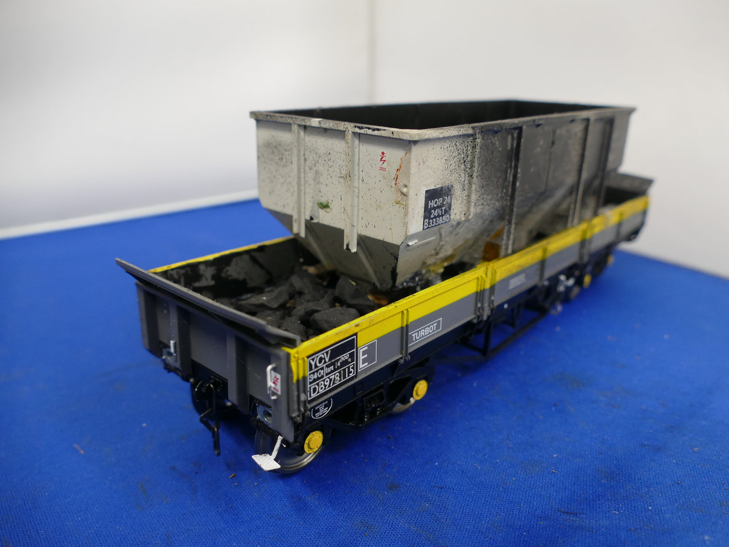 "O" Gauge Dapol Turbot Wagon with Load (used)