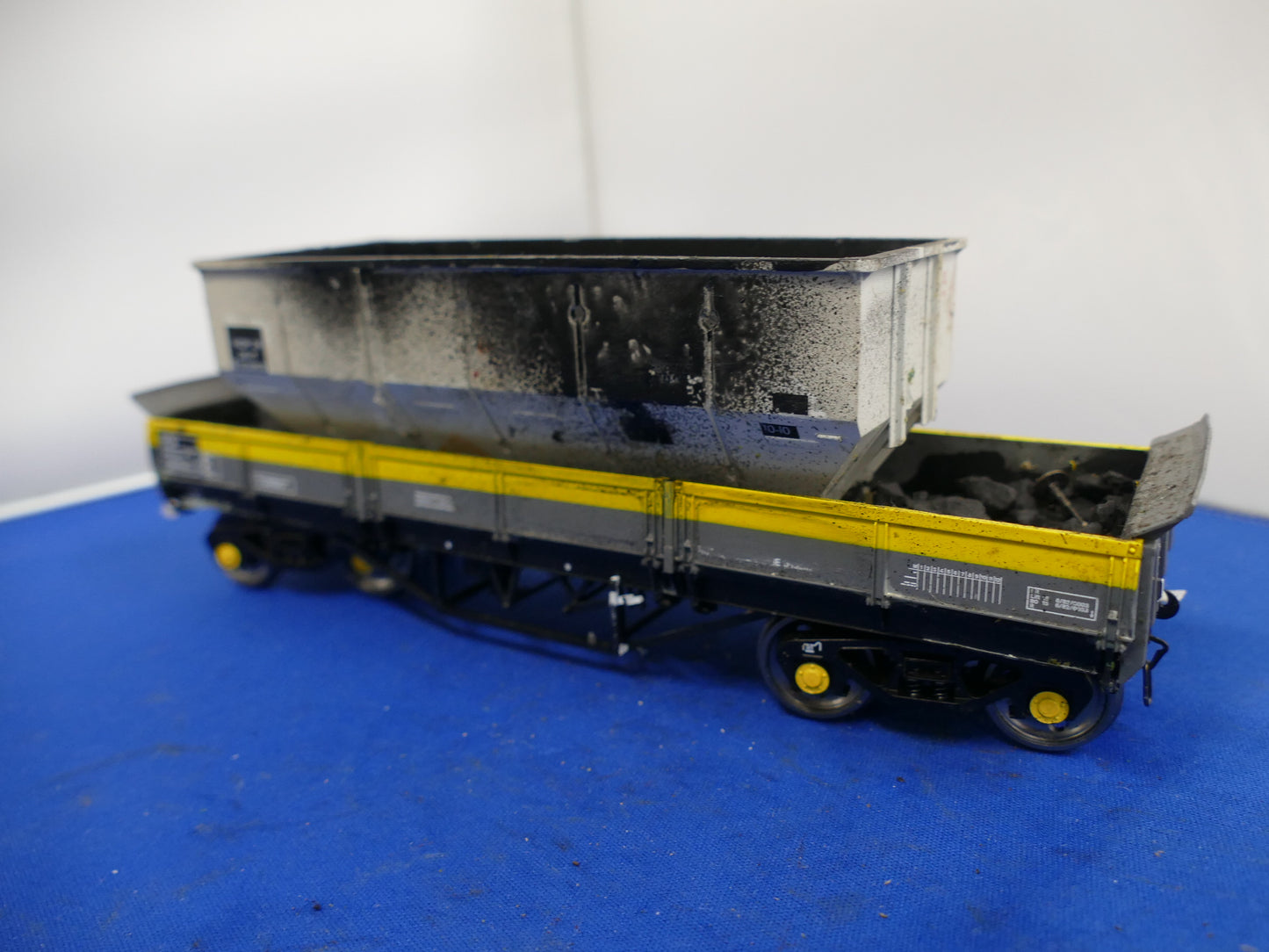 "O" Gauge Dapol Turbot Wagon with Load (used)