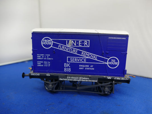 "O" Gauge Dapol Conflat with LNER Furniture Container (used)