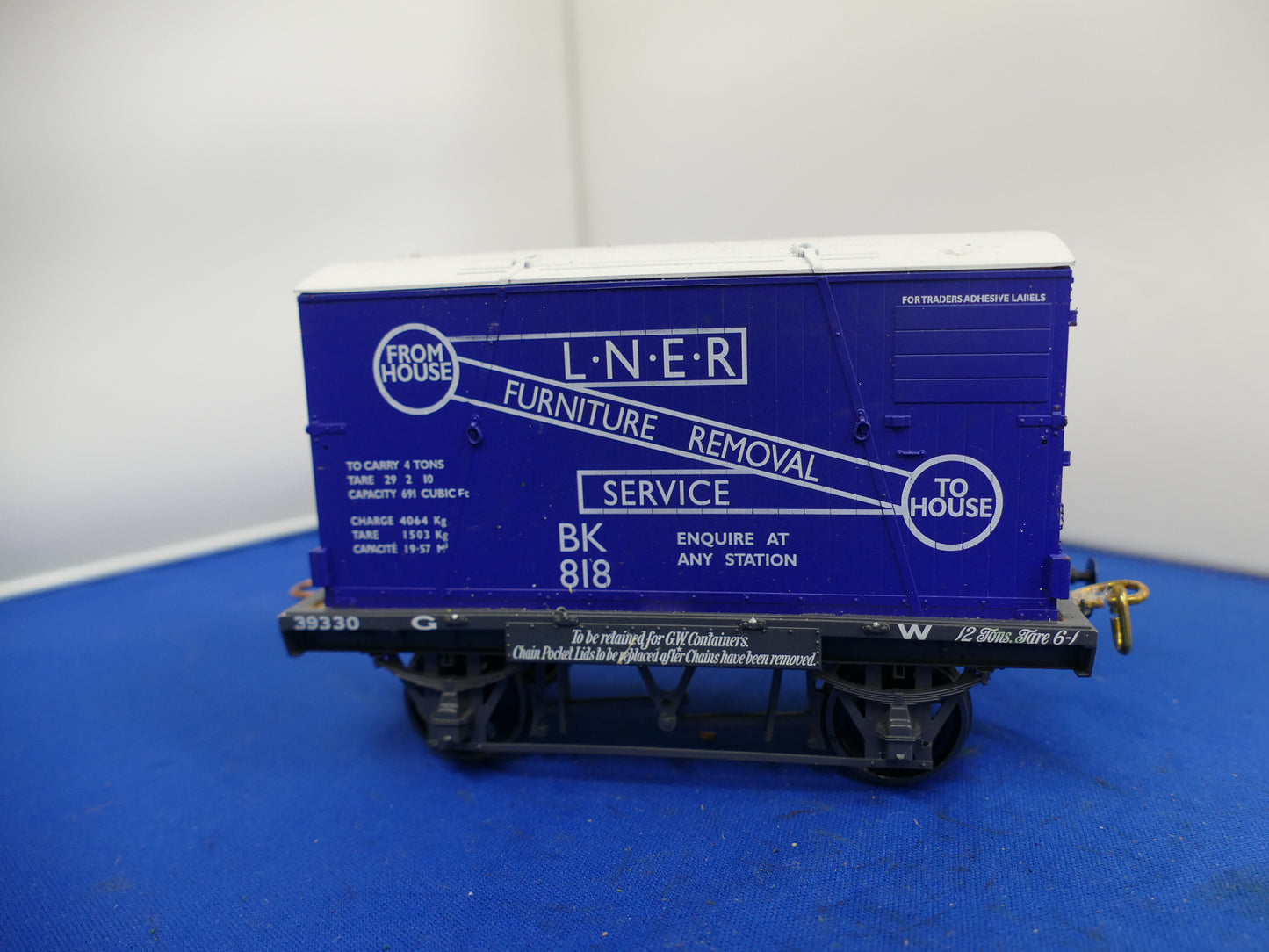 "O" Gauge Dapol Conflat with LNER Furniture Container (used)
