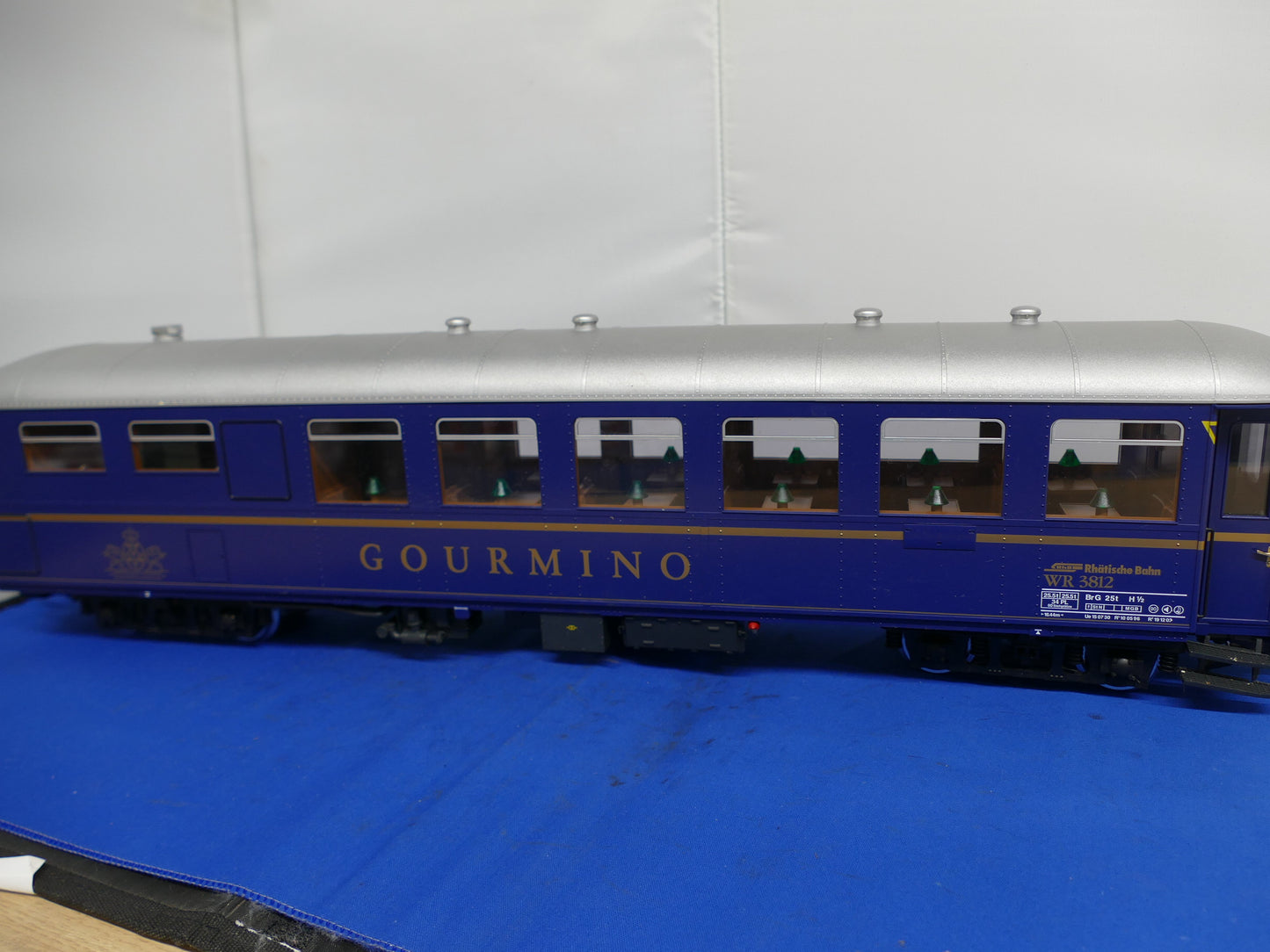 LGB G Scale Gourmino Dining Car (used)