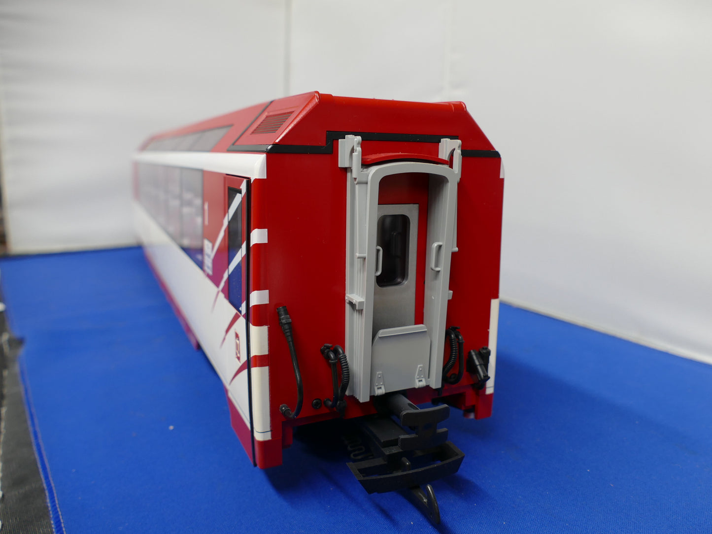 LGB G Scale Matterhorn Gotthard Bahn Passenger Car (used)