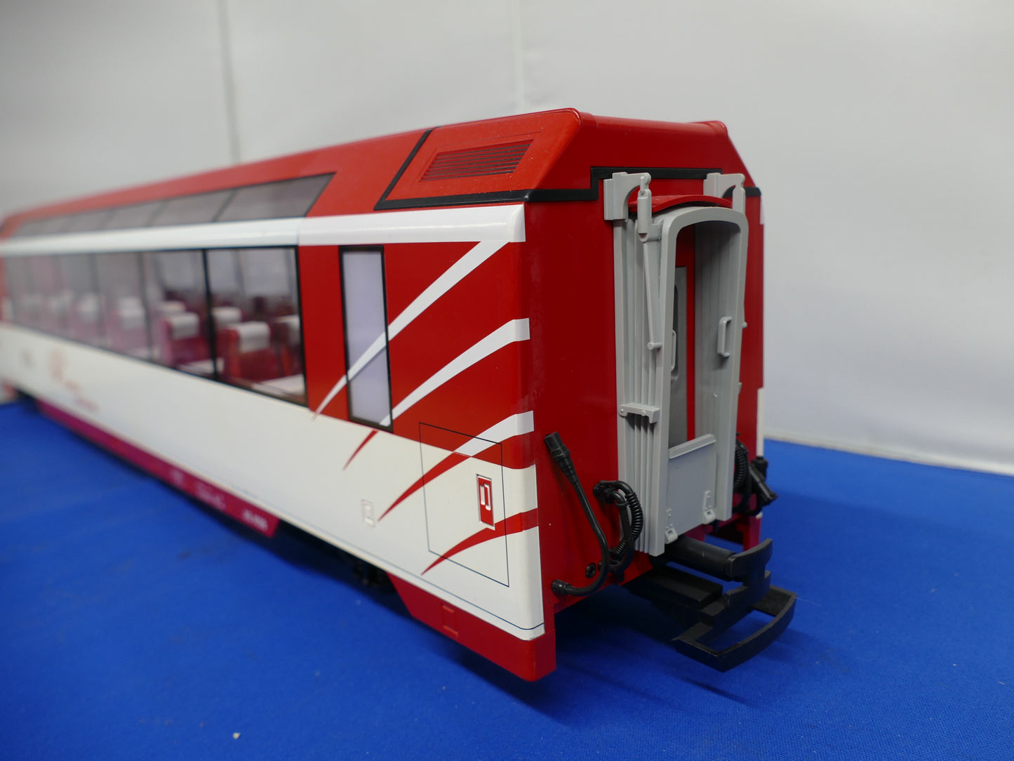 LGB G Scale Matterhorn Gotthard Bahn Passenger Car (used)