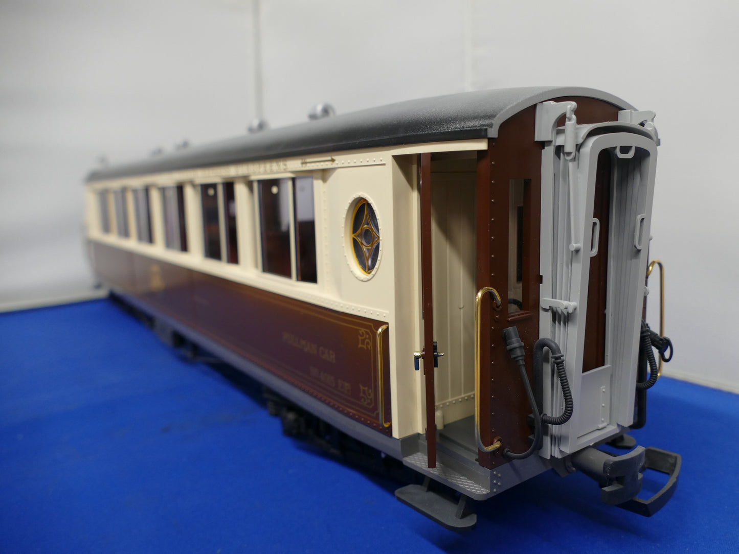 LGB G Scale Brown Continental Classic Coach (used)