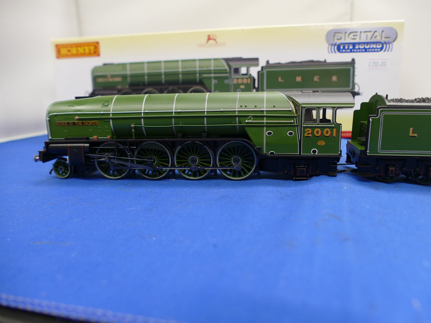 Hornby OO R3246TTS "Cock O' the North" P2 Loco (used)