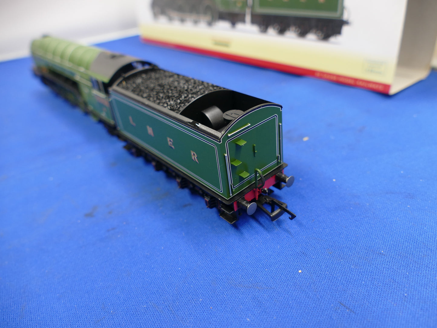 Hornby OO R3246TTS "Cock O' the North" P2 Loco (used)