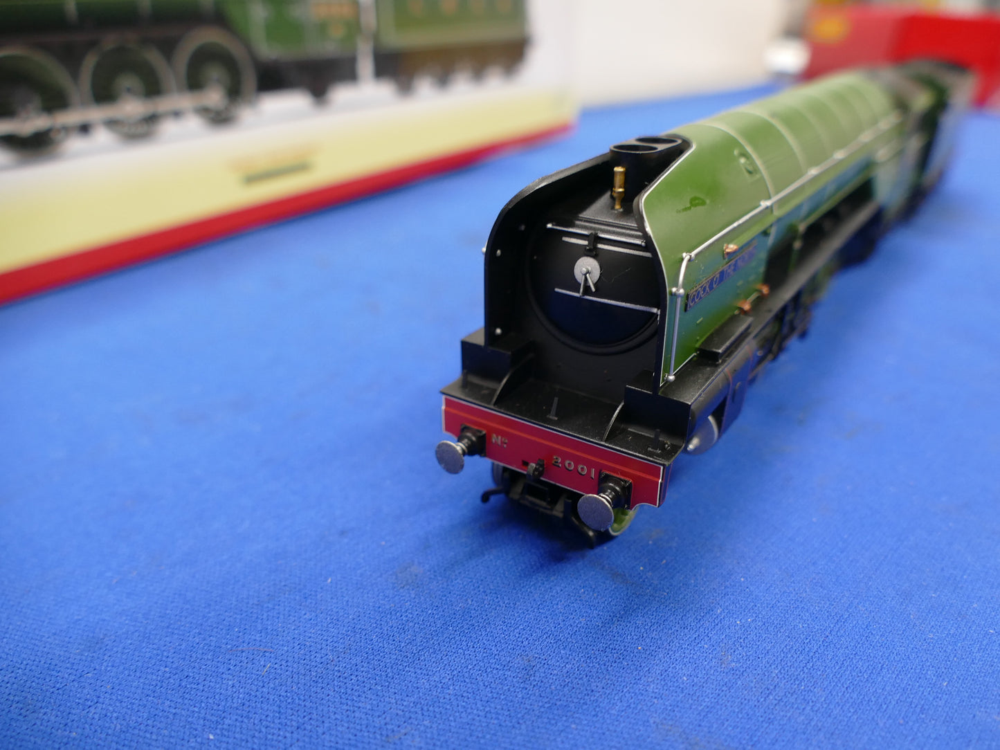 Hornby OO R3246TTS "Cock O' the North" P2 Loco (used)