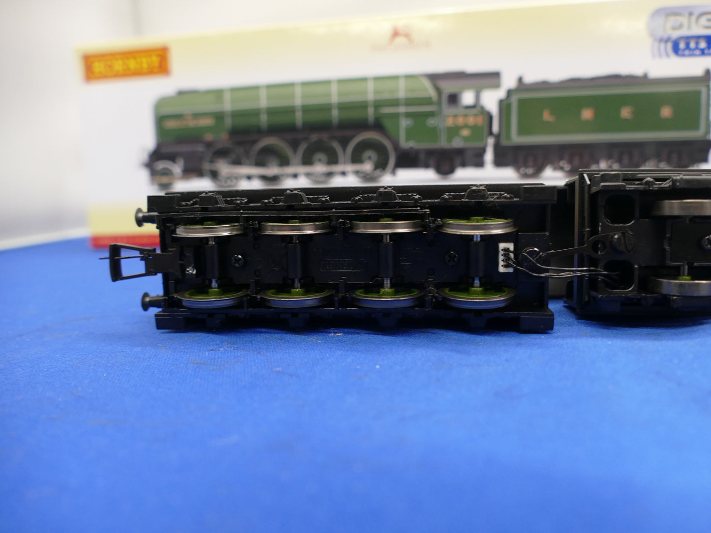 Hornby OO R3246TTS "Cock O' the North" P2 Loco (used)