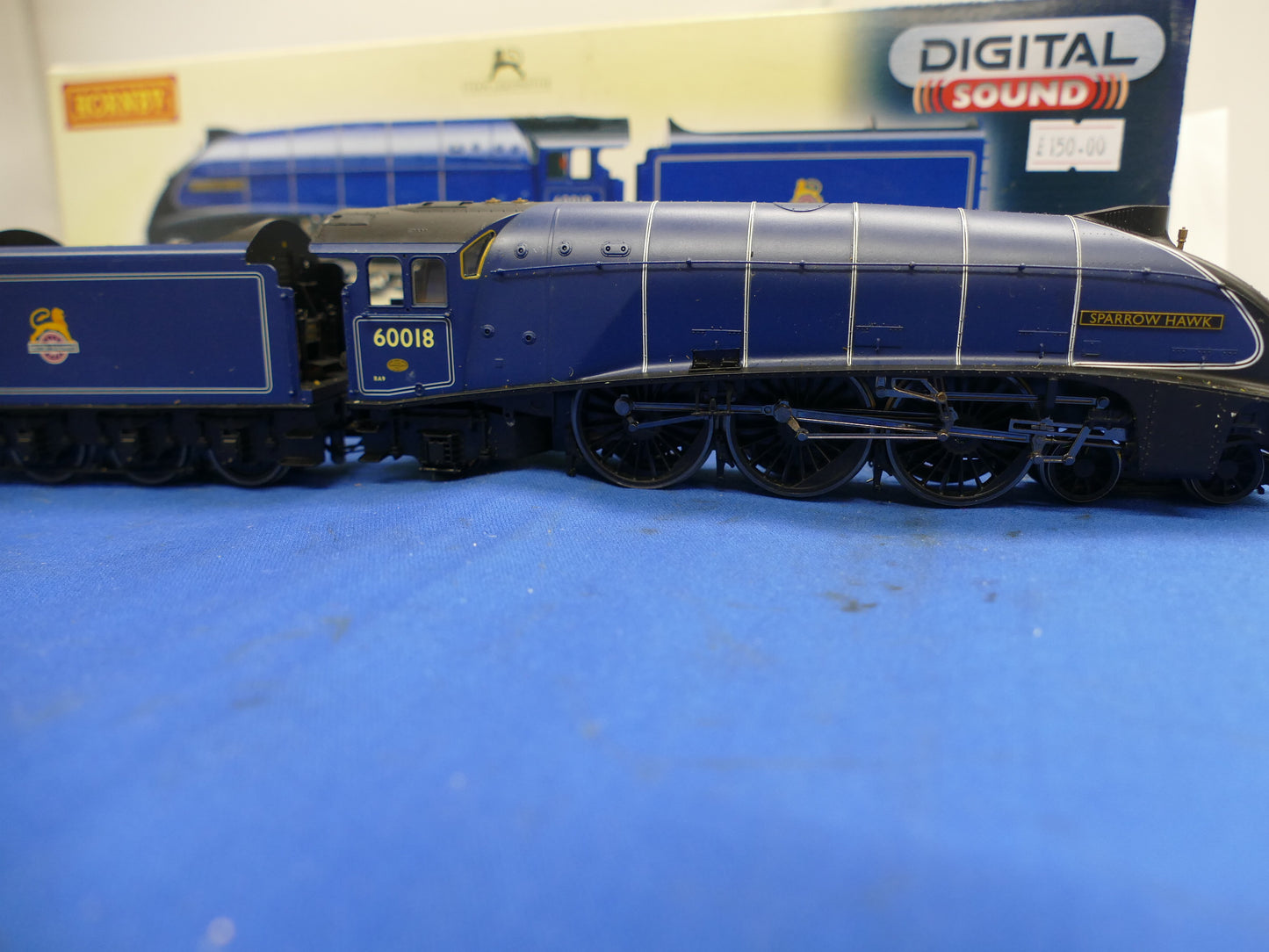 Hornby OO R2991XS BR A4 "Sparrow Hawk" (used)