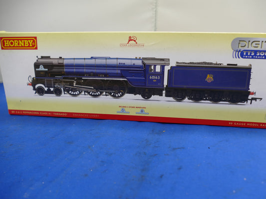 Hornby OO R3245TTS Class A1 "Tornado" (used)