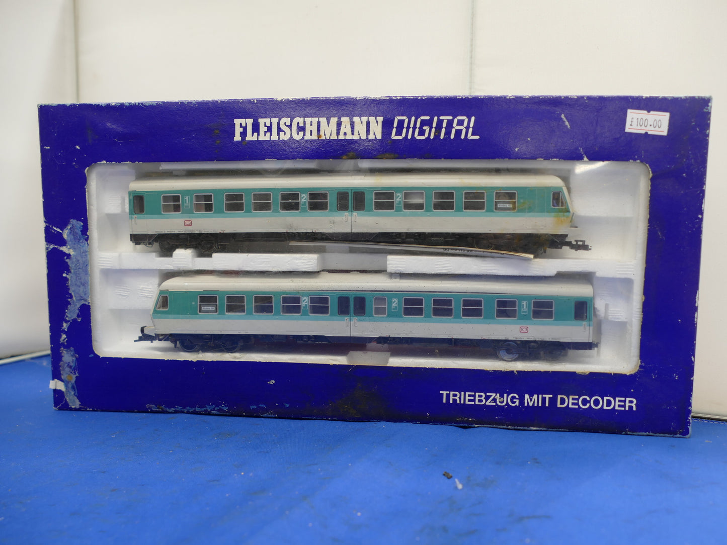 Fleischmann HO  DB Railcar with Decoder (used)