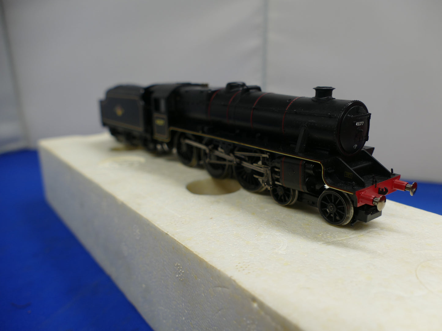 Hornby OO R2895XS BR Black 5 (used)