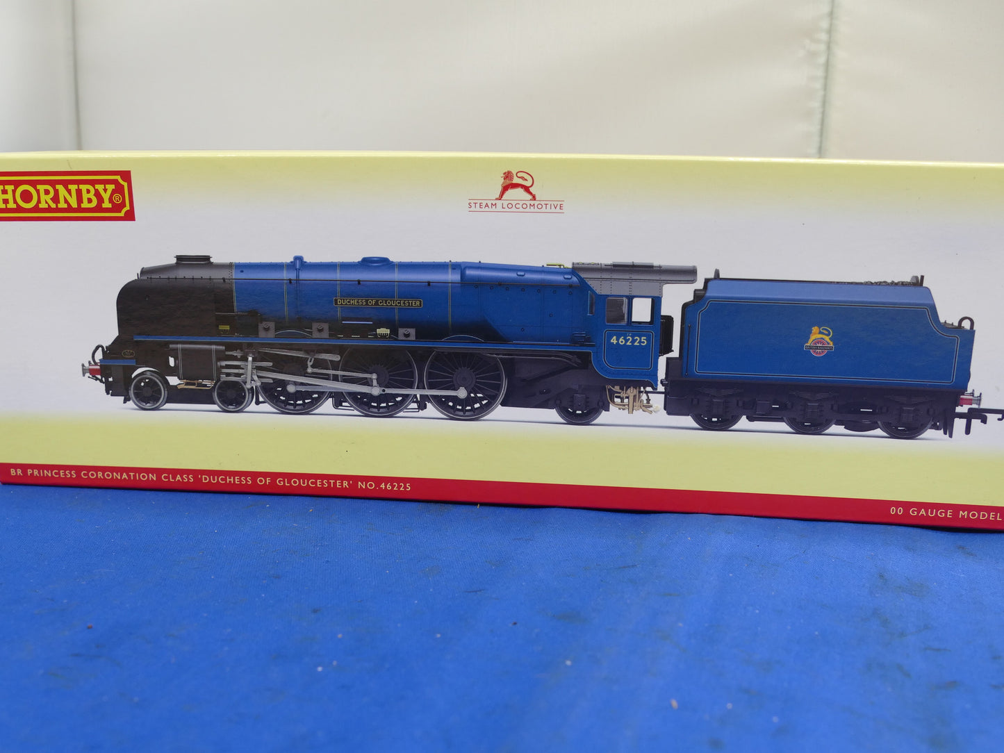 Hornby OO R3682 "Duchess of Gloucester" (used)