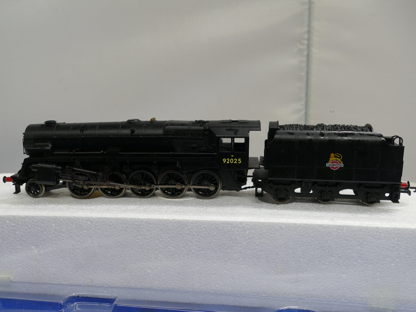 Hornby OO R3396TTS Early BR Class 9F (used)
