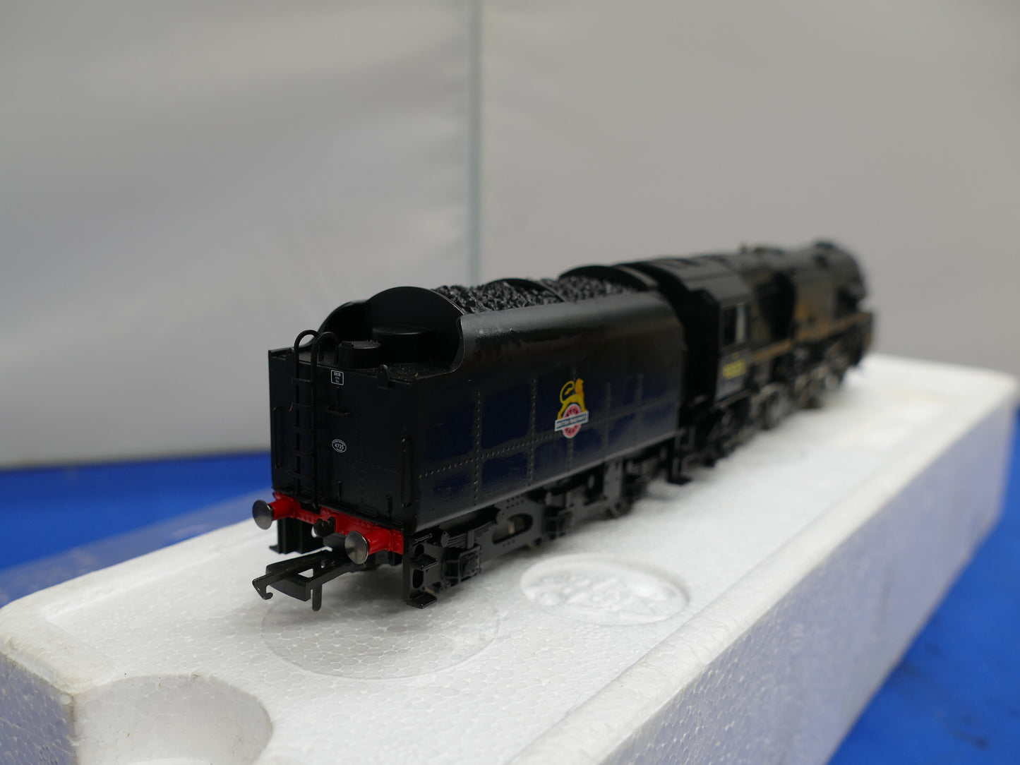 Hornby OO R3396TTS Early BR Class 9F (used)