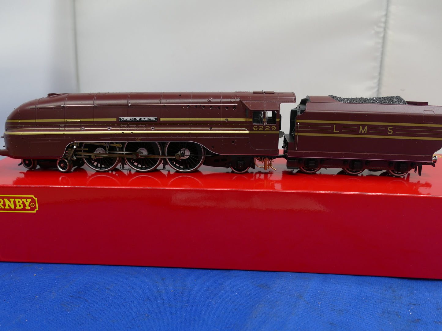 Hornby OO R3677 LMS Streamlined "Duchess of Hamilton" (used)
