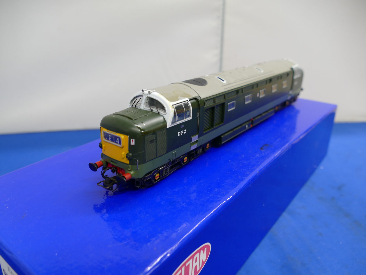 Heljan OO/HO English Electric DP2 Limited Edition (used)