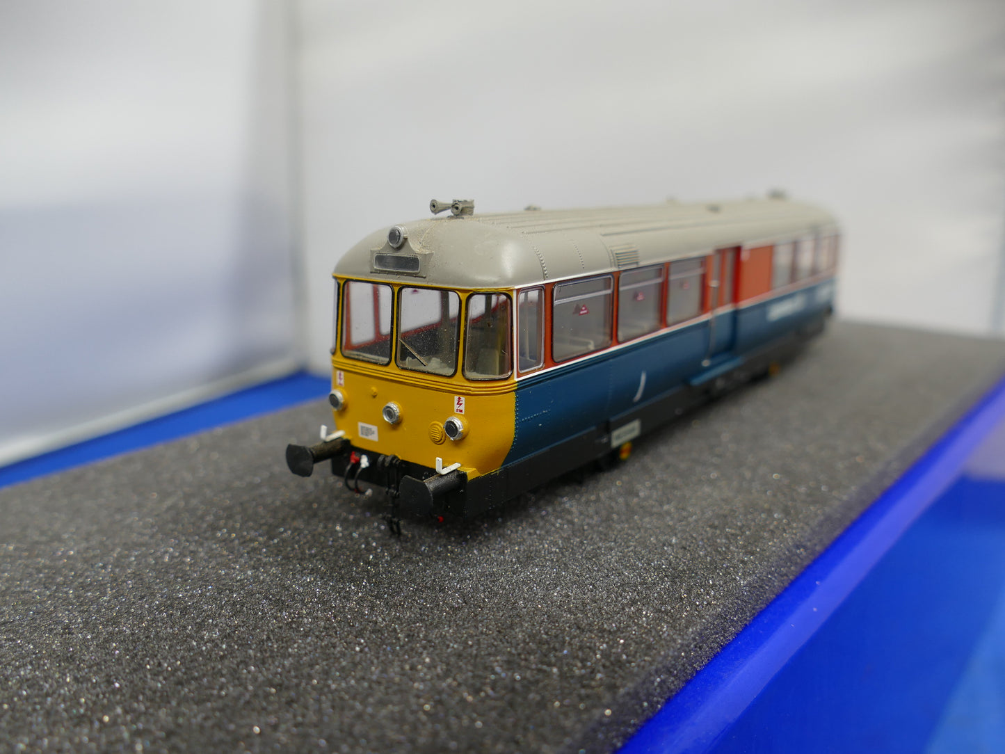 Heljan OO/HO Railbus Limited Edition (used)