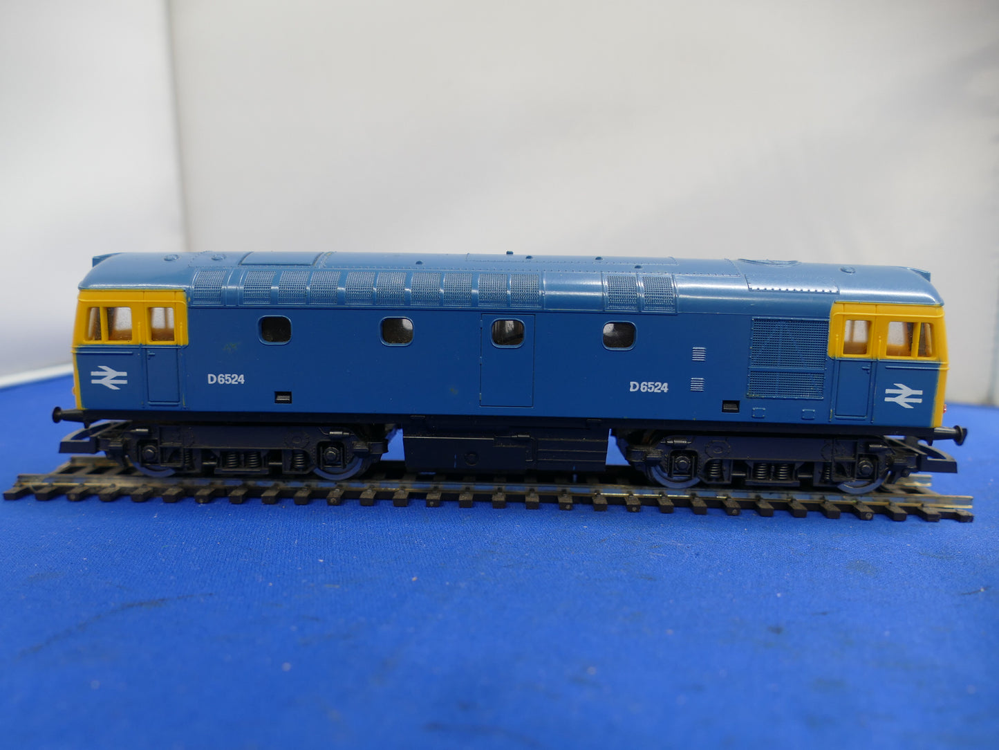 Hornby OO (Lima) Class 33 Diesel (used)