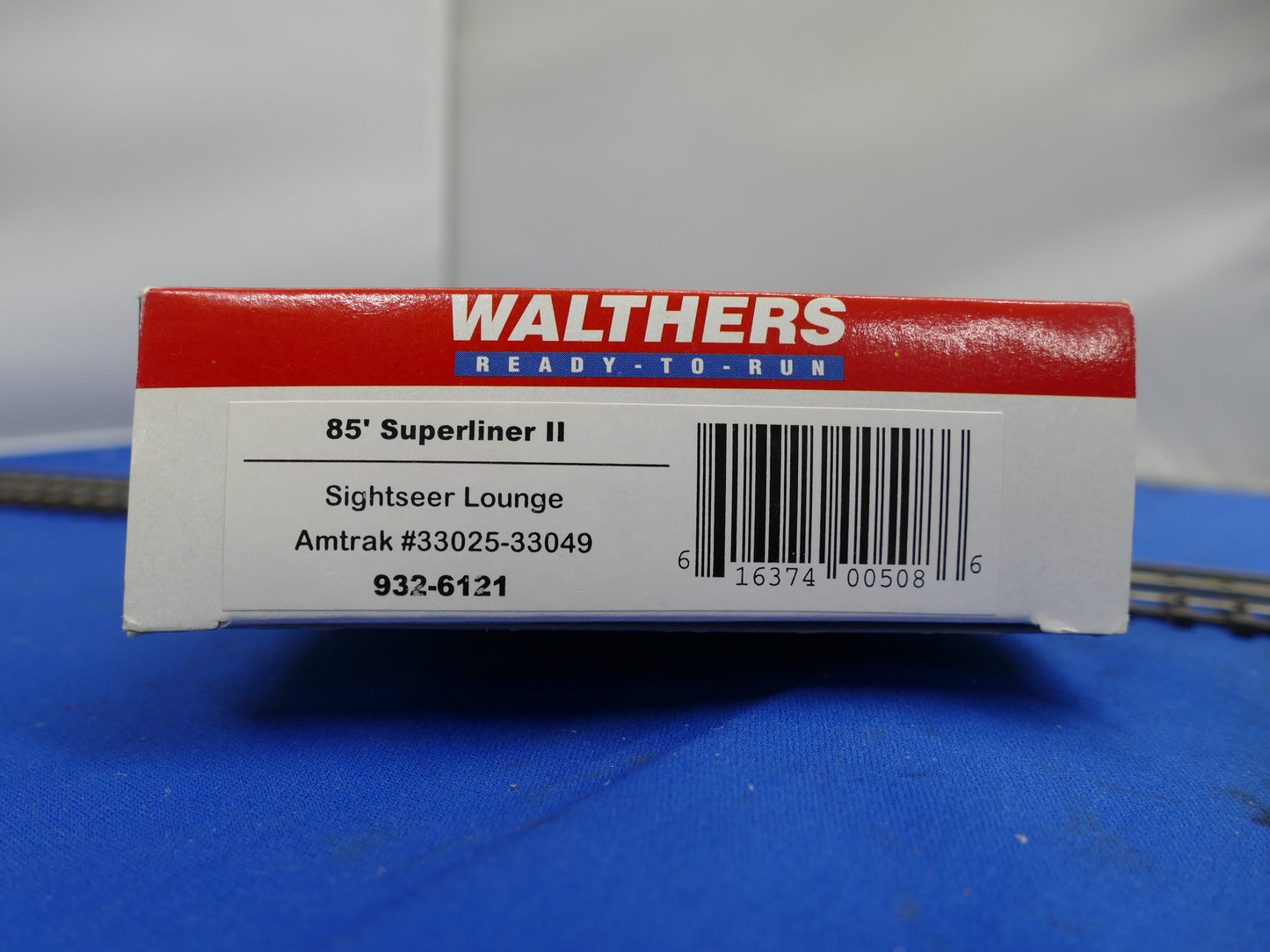 Walthers HO 85' Superliner Amtrak Sightseer Lounge (used)