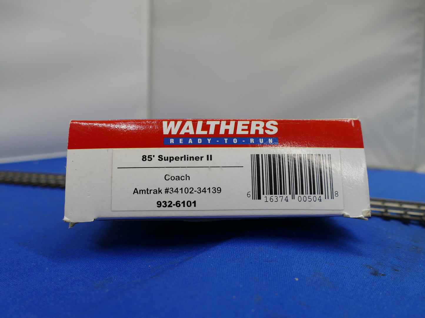 Walthers HO 85' Superliner Amtrak Coach (used)