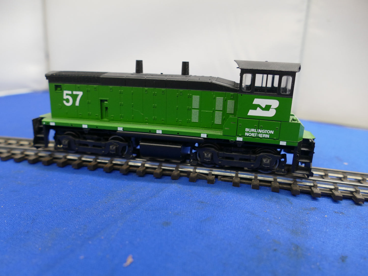 Athearn HO - #3902 SW1500 Switcher (used)