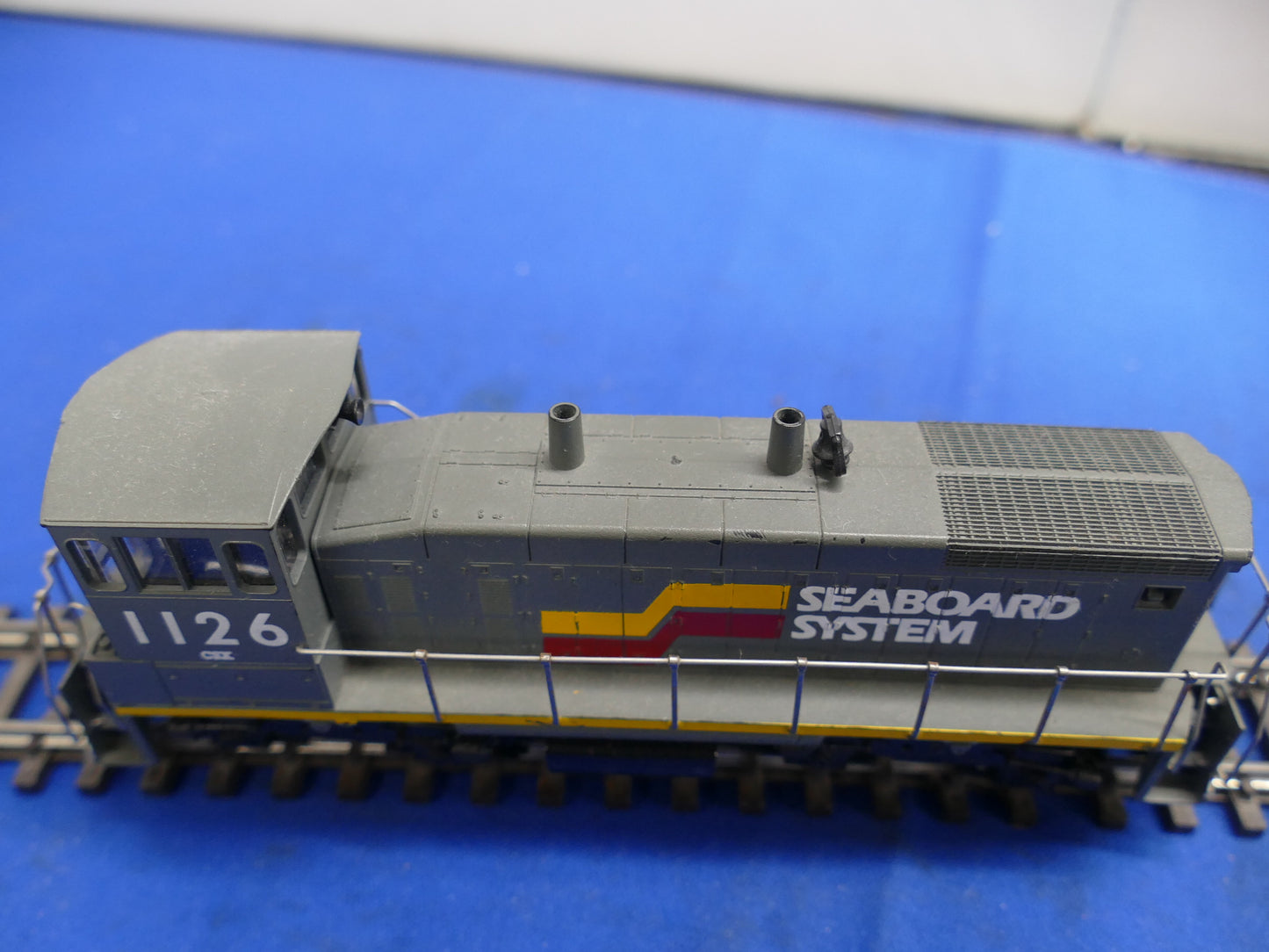 Athearn HO - #4001 "Seaboard" Switcher (used)