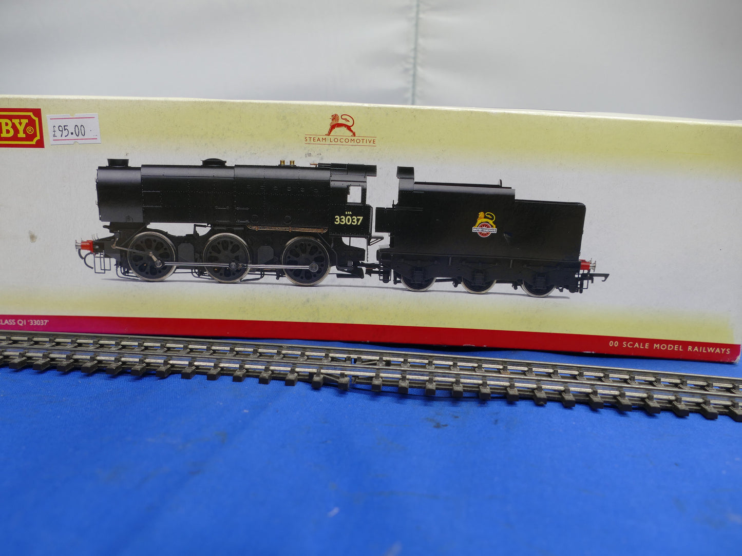 Hornby OO R2355 BR 0-6-0 Class QI Loco (used)