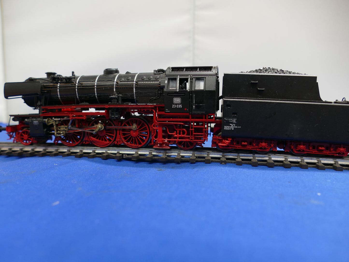Roco HO - 63224 2-6-2 DB Steam Loco (used)