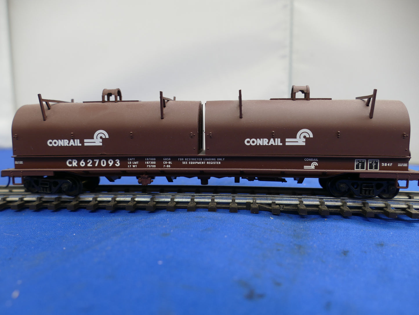 Walthers HO - Cushion Roll Car (used)