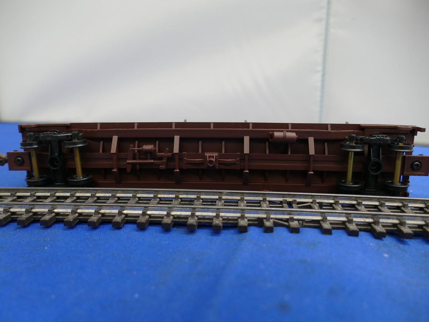 Walthers HO - Cushion Roll Car (used)