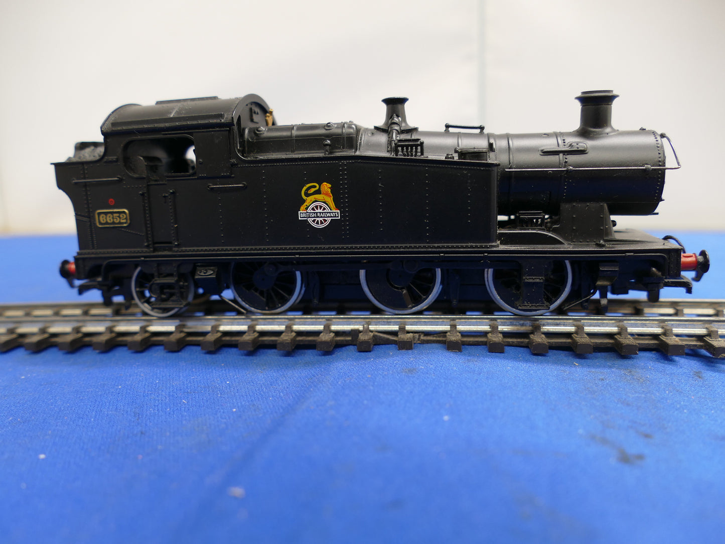 Dapol OO Gauge 0-6-2 BR Black Loco (used)