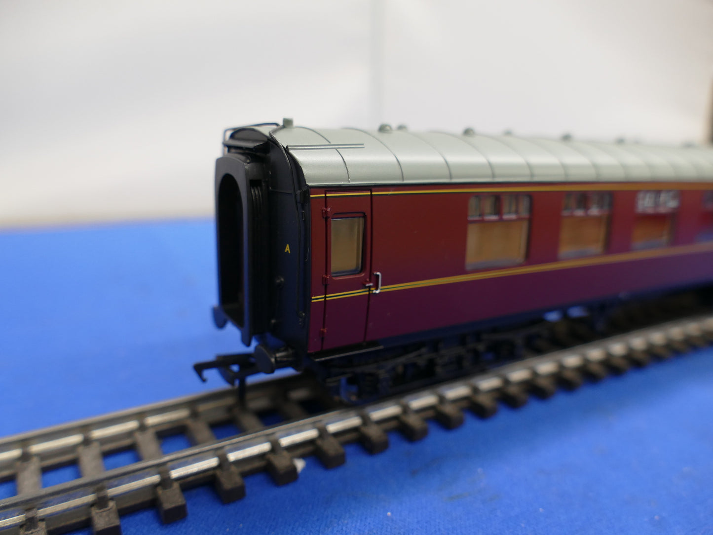 Bachmann OO/HO BR Mk1 Brake Composite Coach (used)