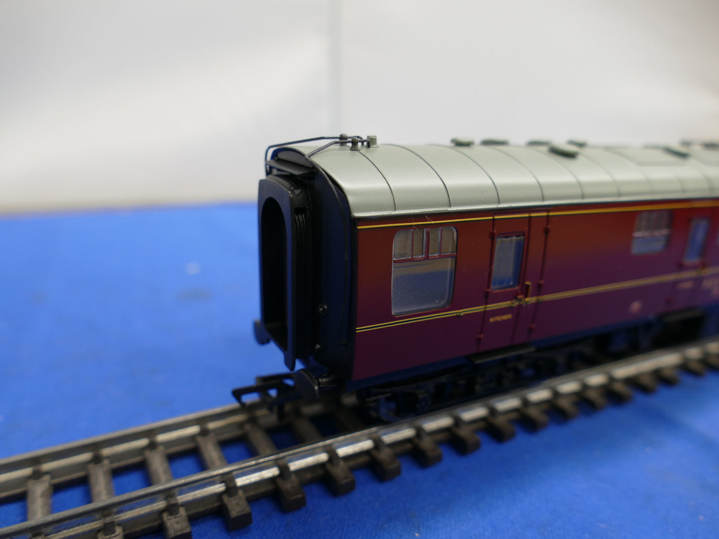 Bachmann OO/HO BR Mk1 Resturant Car (used)